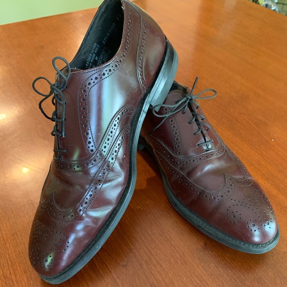 bostonian mens wingtip shoes